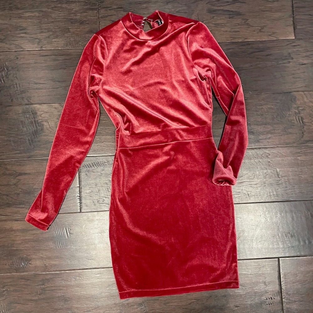 H&M Raspberry Velvet Bodycon Dress | Size 4 - Picture 5 of 5